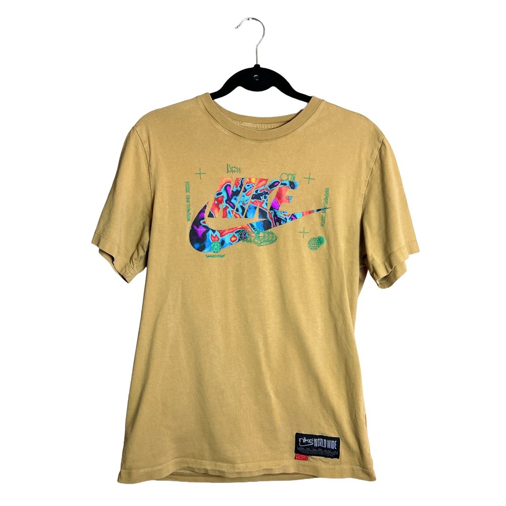 Nike Worldwide Graphic‎ Tee 2022 Men's Size M Streetwear Athleisure M